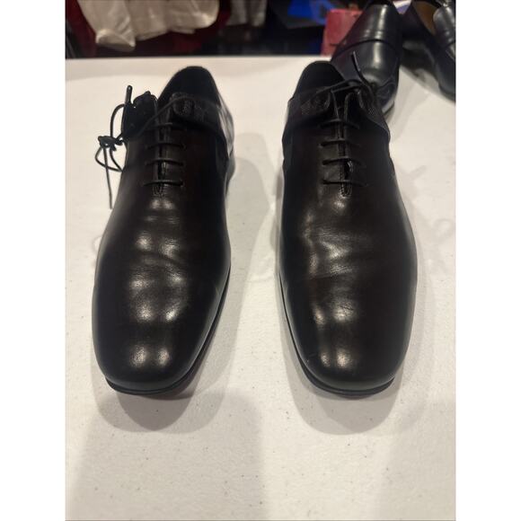 Louis Vuitton Delaware lace-up shoes Size 8.5 Men’s
